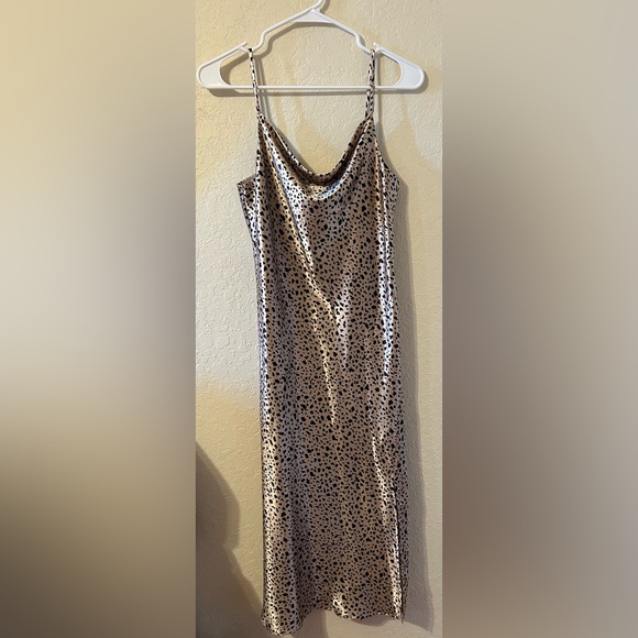 I JOAH Dresses & Skirts - Leopard Satin Dress🤎